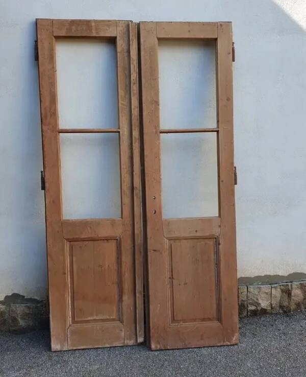 STAROŽITNÉ DVEŘE LOUHOVANÉ PŘED RENOVACI - Image 2